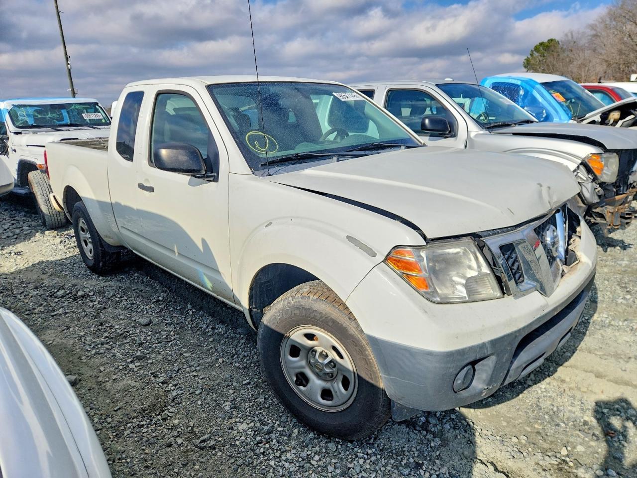 2017 NISSAN Frontier
