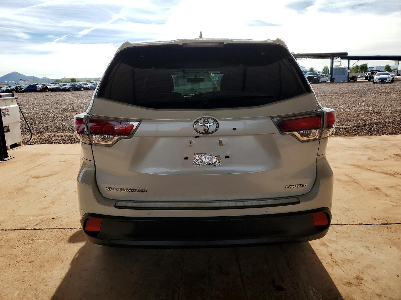 2015 TOYOTA HIGHLANDER