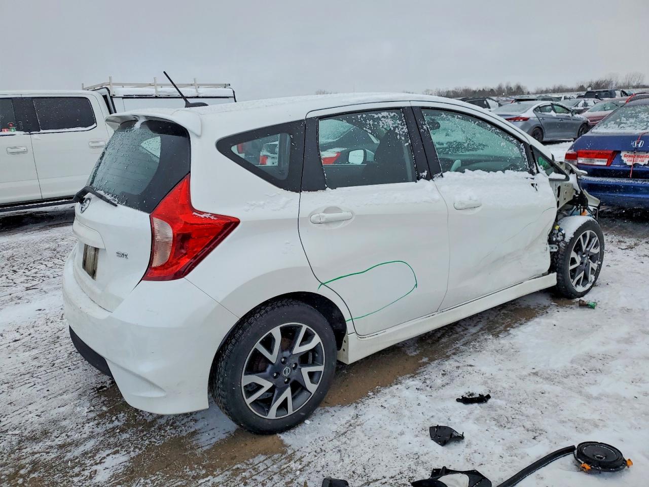 2017 NISSAN Versa Note