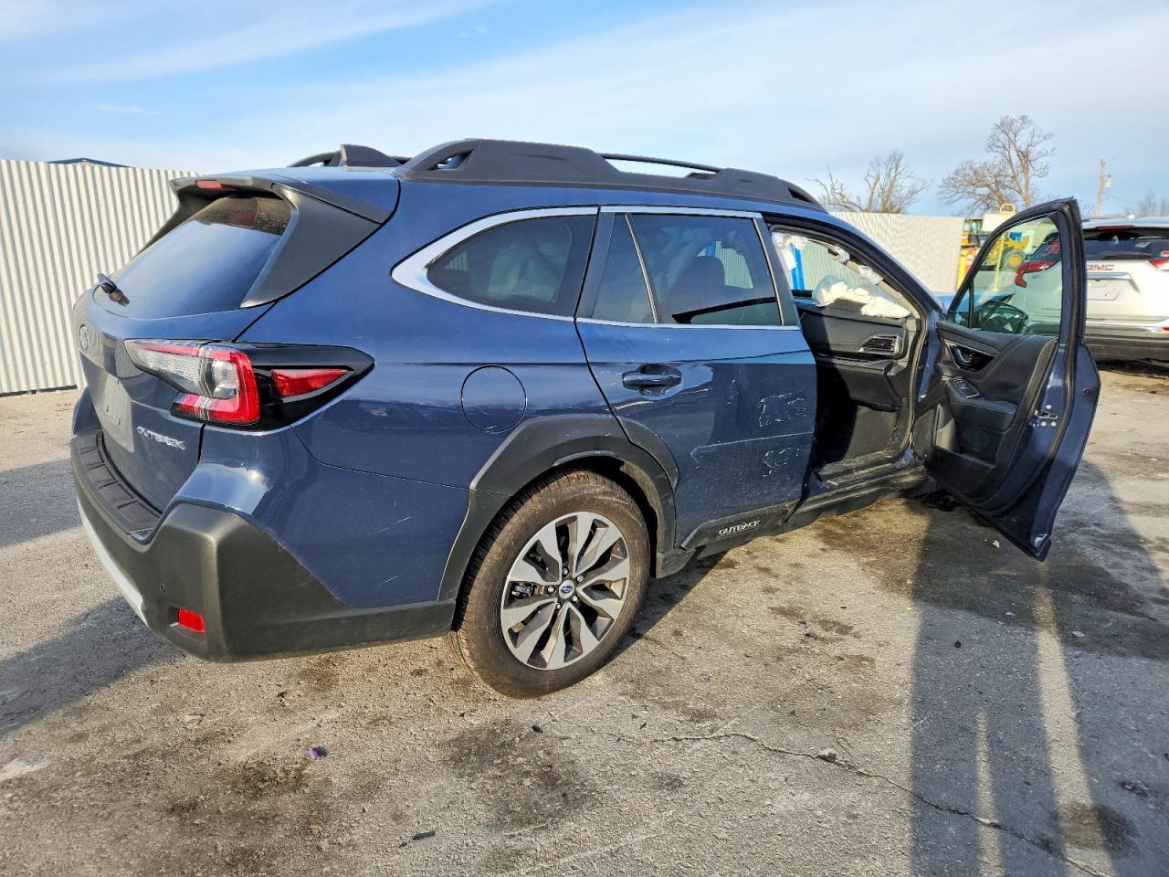 2025 SUBARU Outback