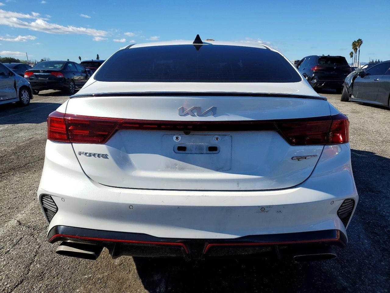 2023 KIA FORTE