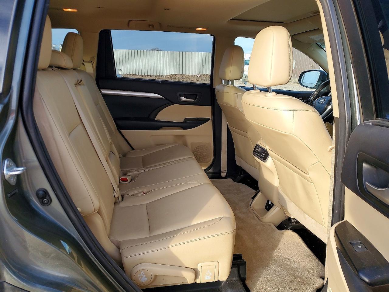 2014 TOYOTA HIGHLANDER