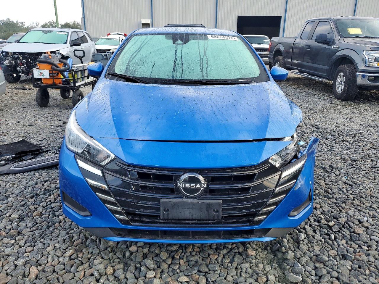 2023 NISSAN VERSA