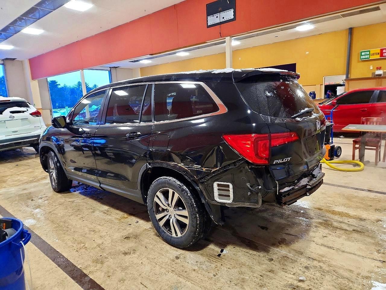2017 HONDA PILOT