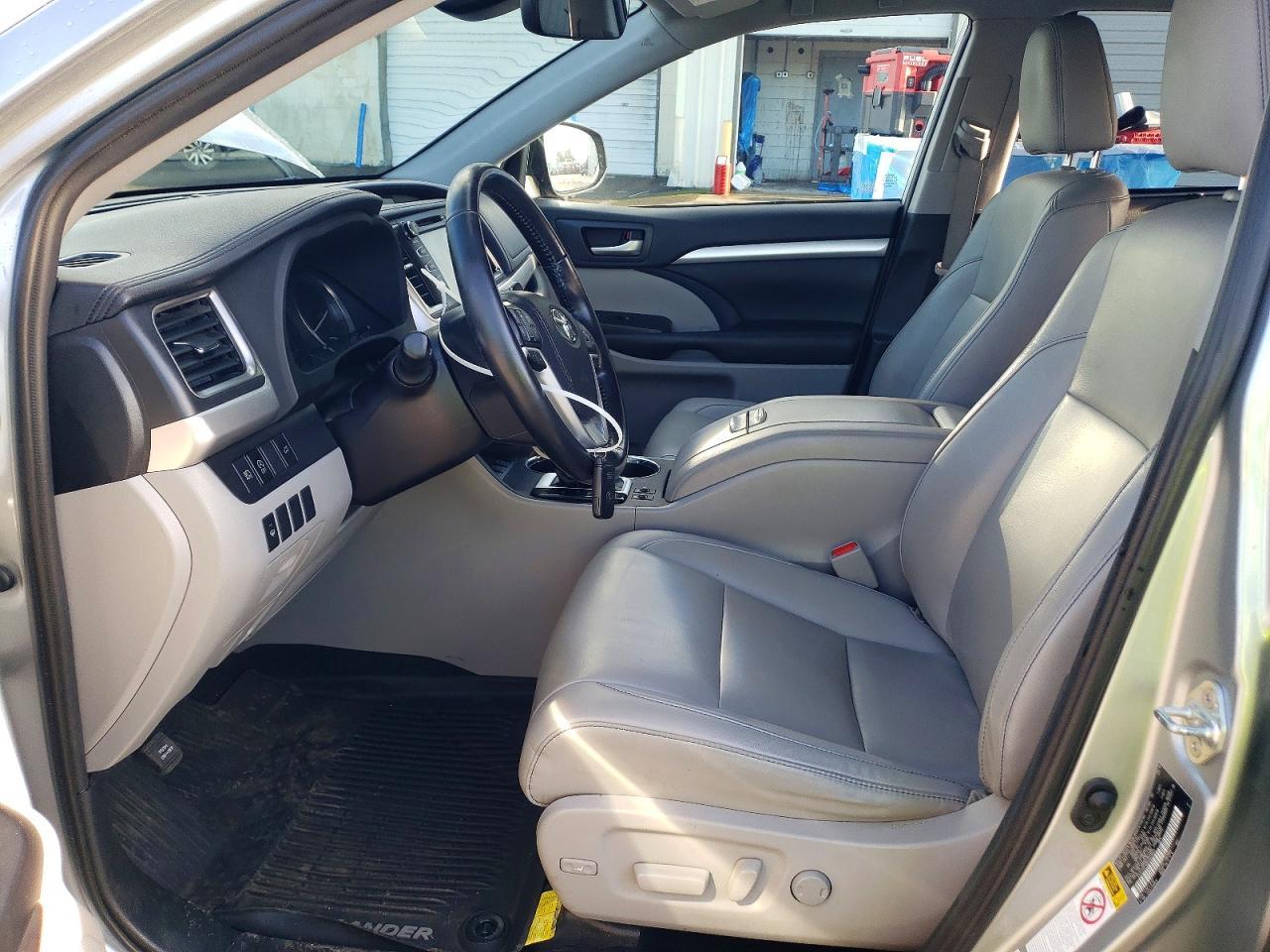 2019 TOYOTA HIGHLANDER
