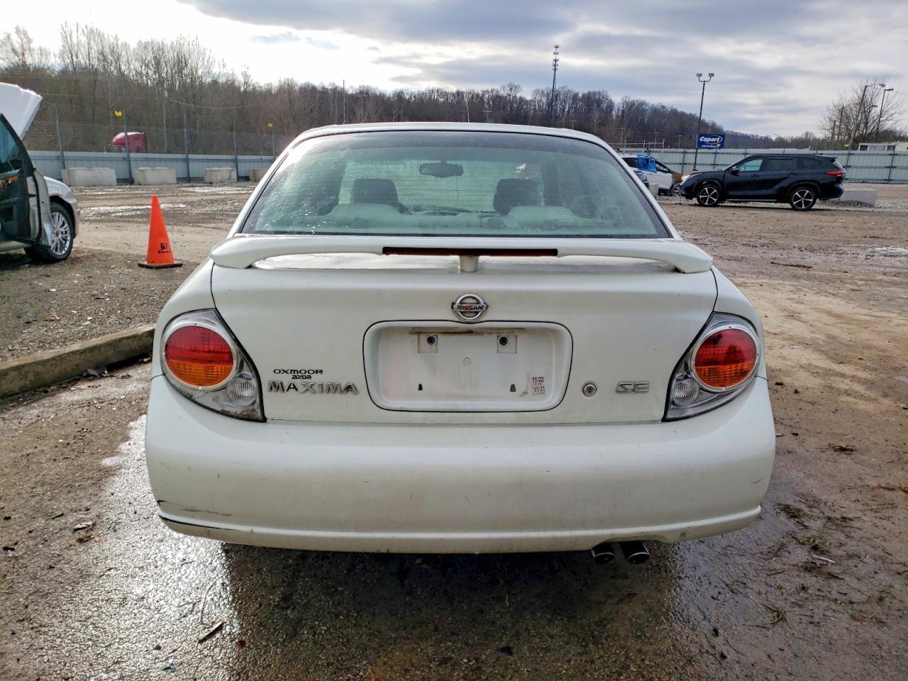 2002 NISSAN Maxima