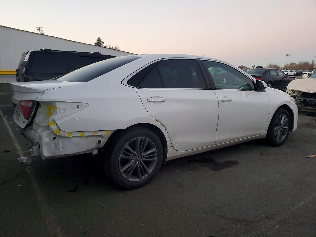 2017 TOYOTA CAMRY