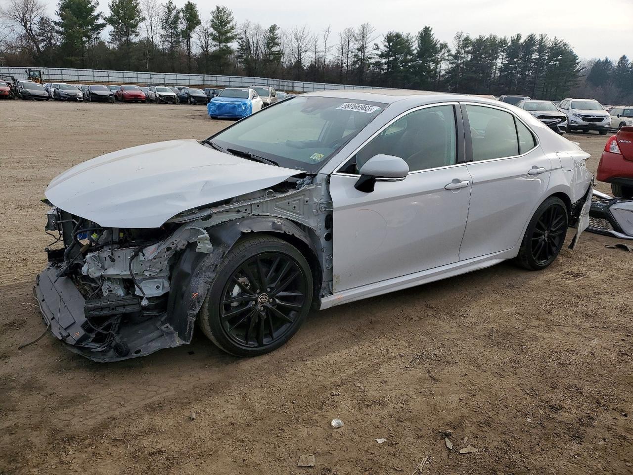 2024 TOYOTA CAMRY