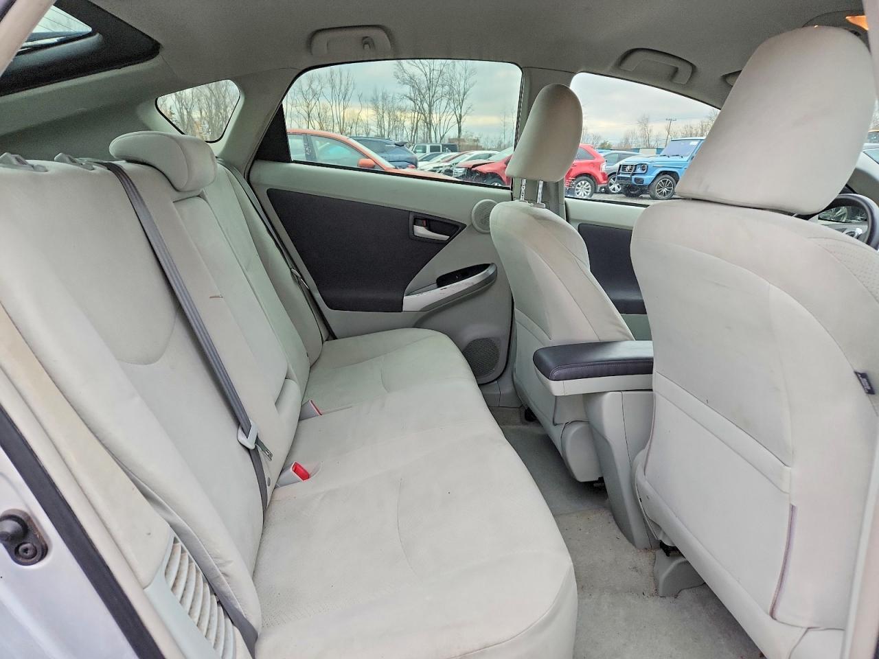 2011 TOYOTA PRIUS