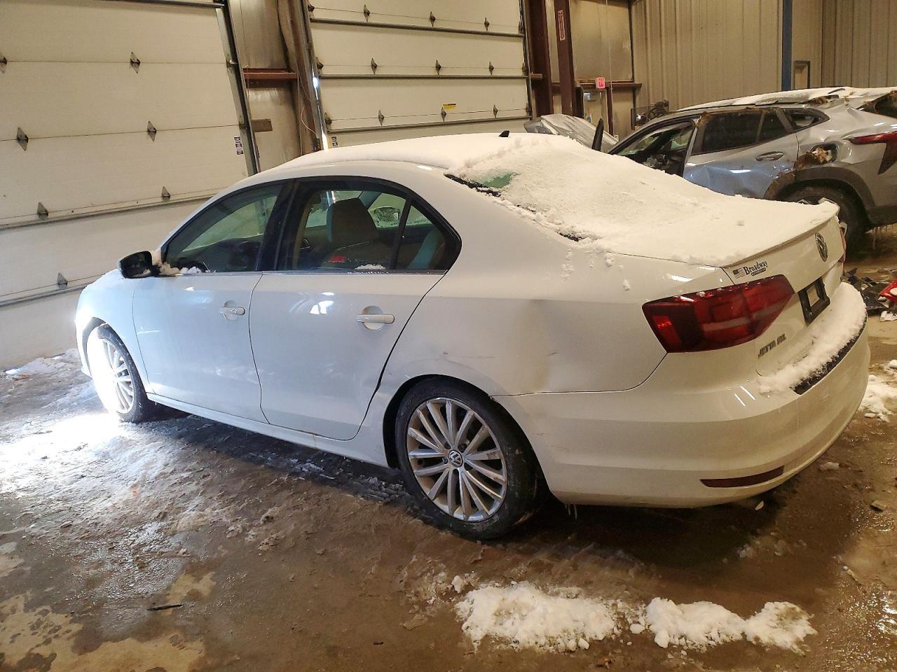 2016 VOLKSWAGEN JETTA