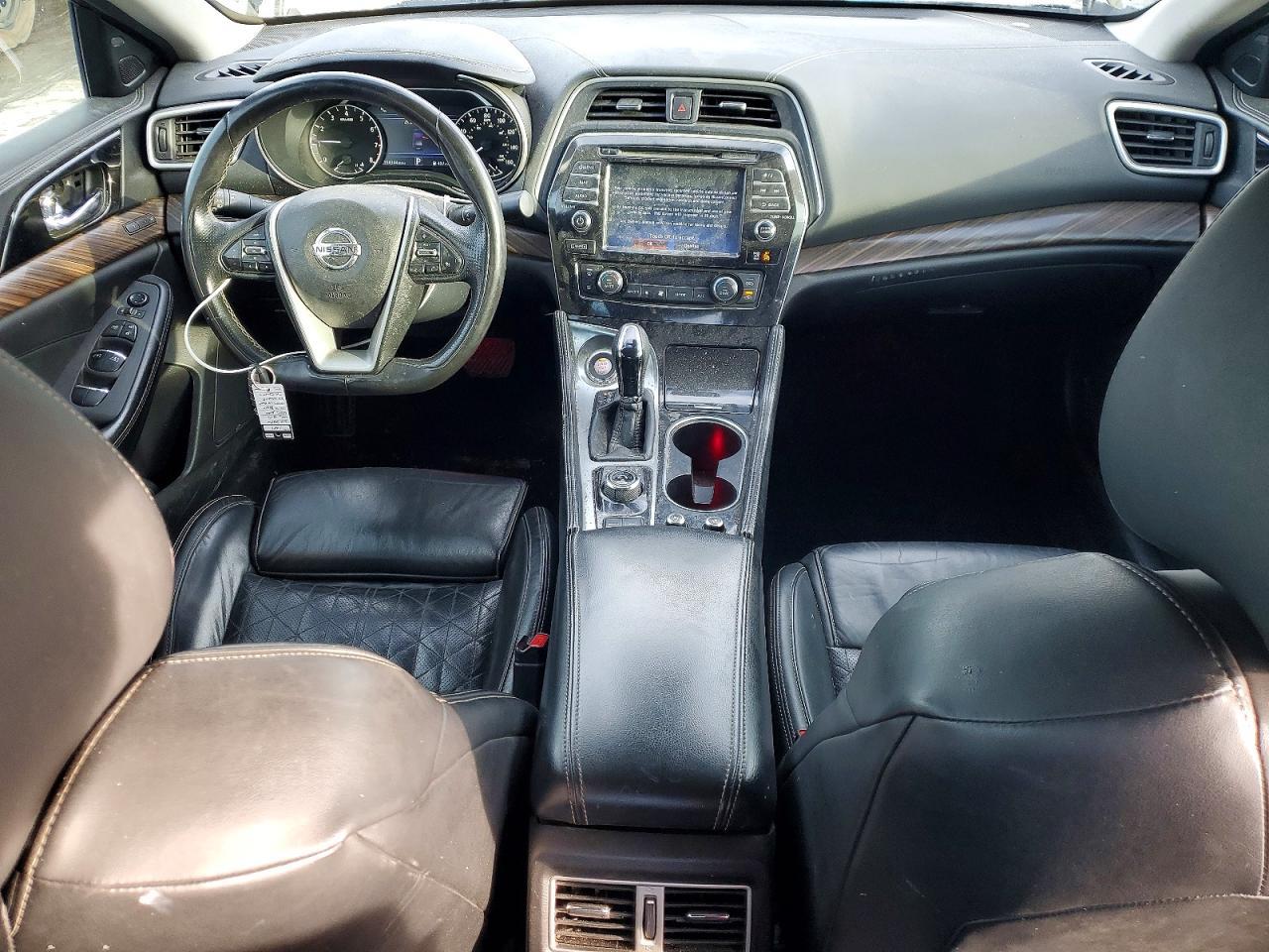2016 NISSAN Maxima