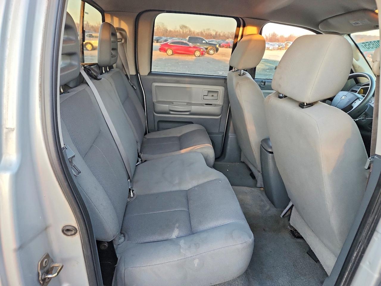 2006 DODGE Dakota