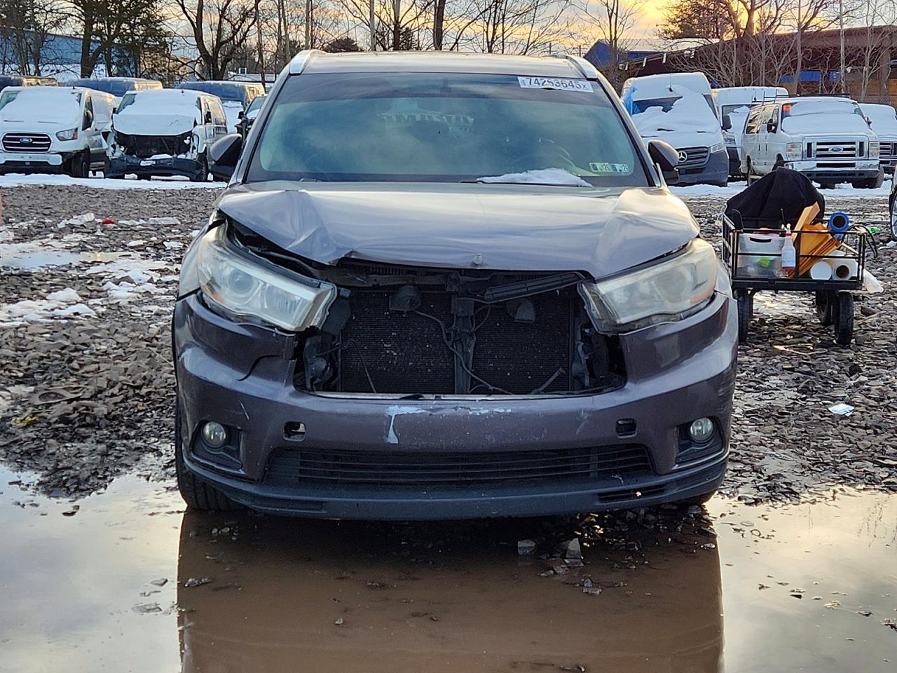 2015 TOYOTA HIGHLANDER