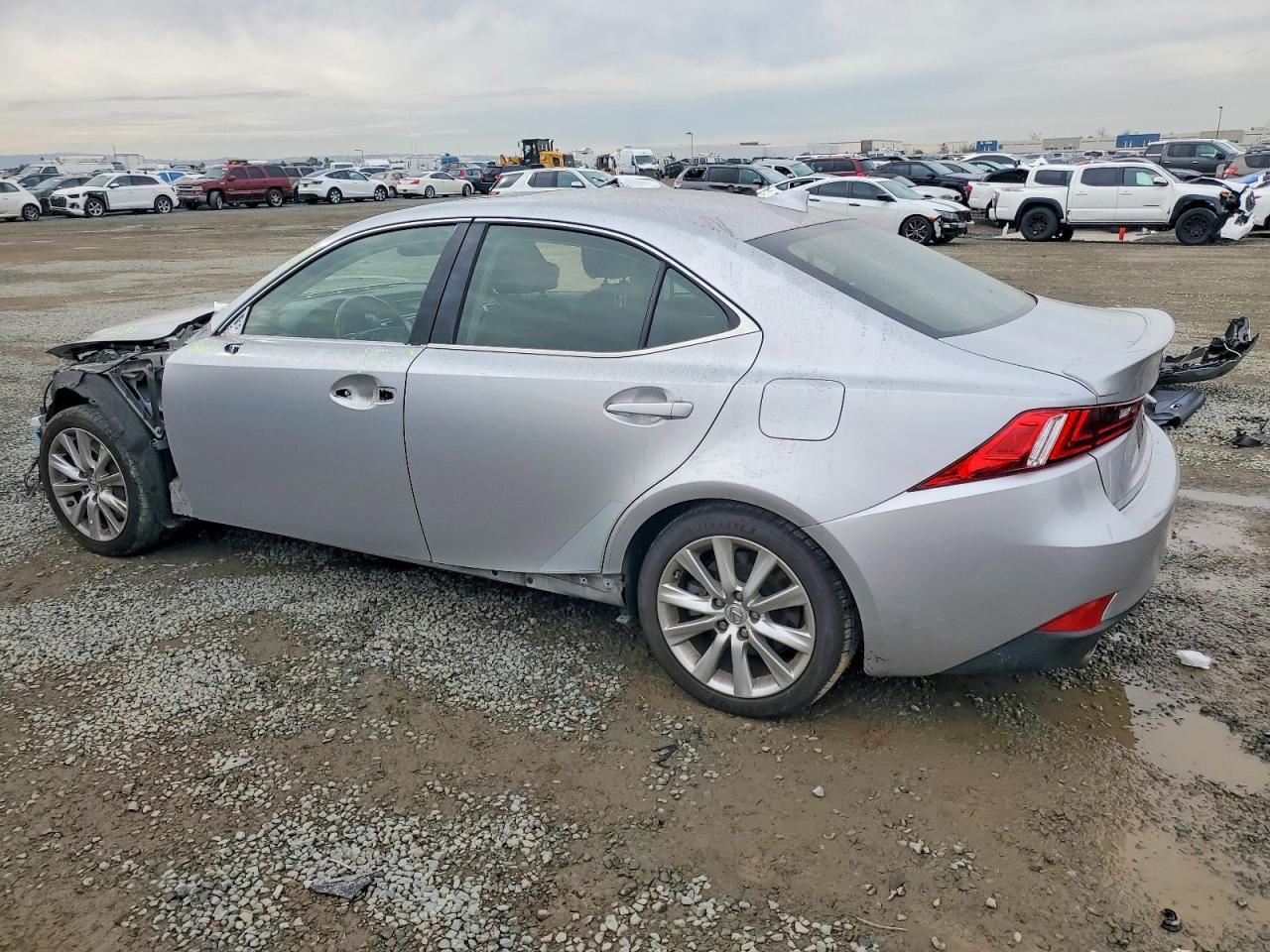 2016 LEXUS IS 200t