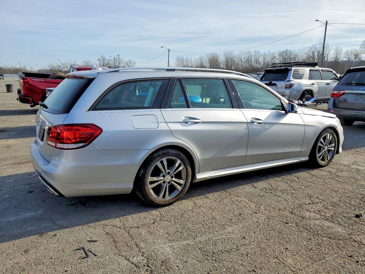 2014 MERCEDES-BENZ E-Class