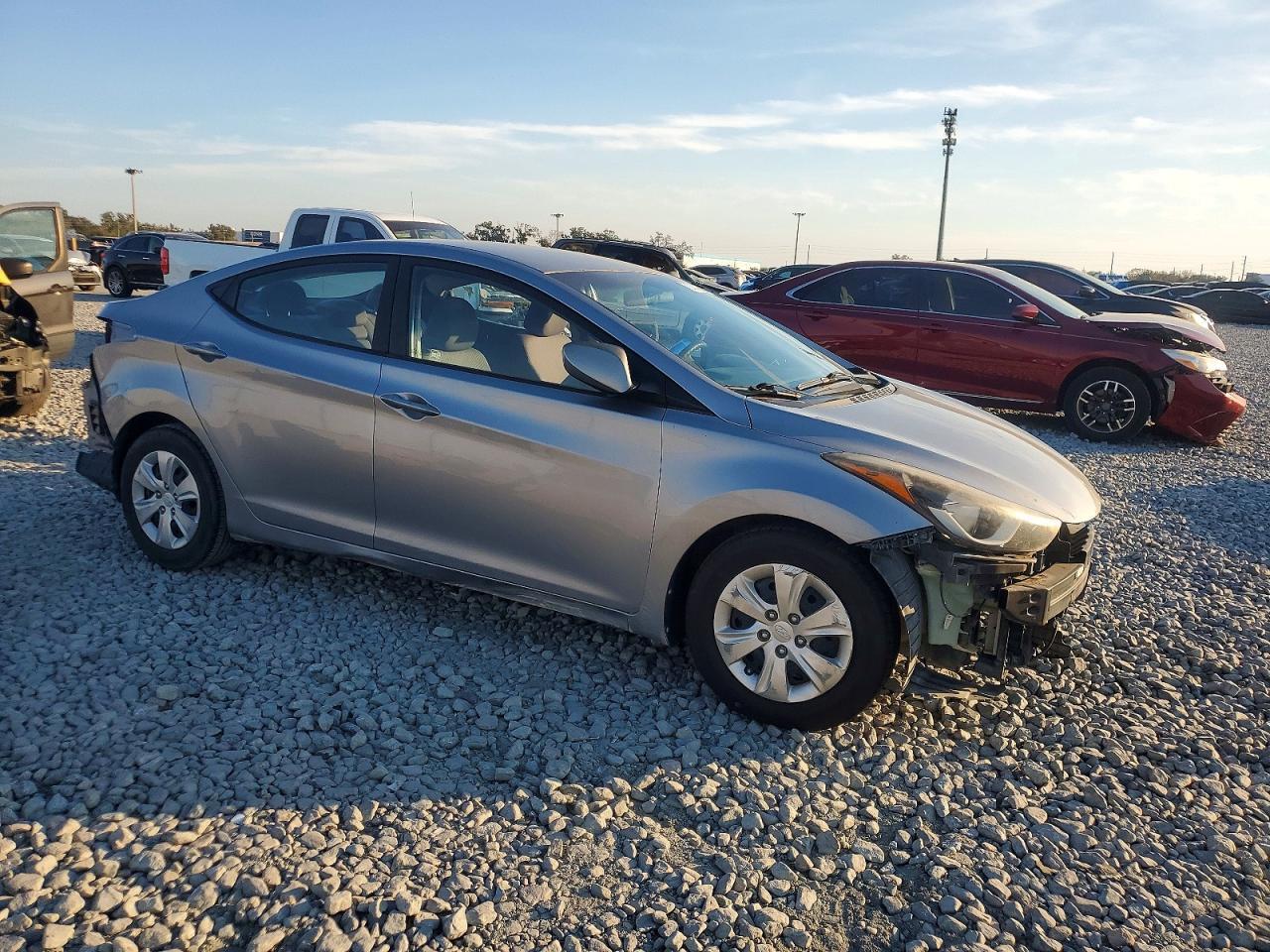 2016 HYUNDAI ELANTRA