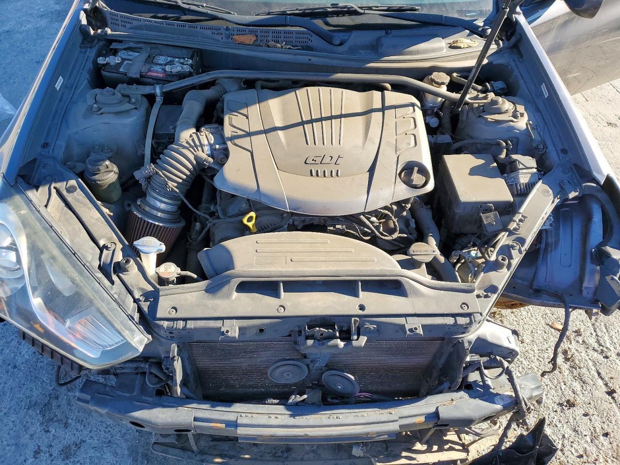 2013 HYUNDAI GENESIS