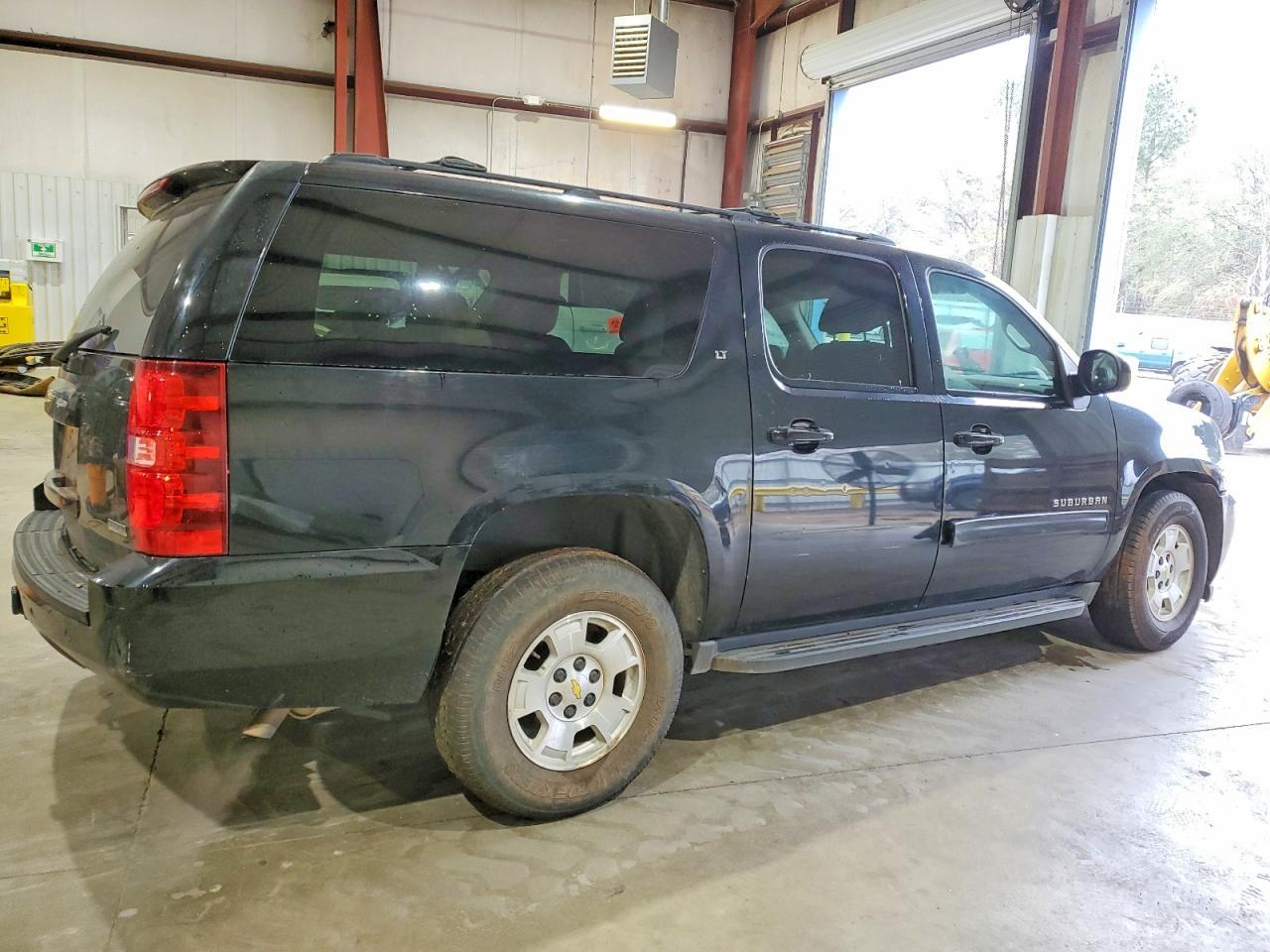 2011 CHEVROLET Suburban