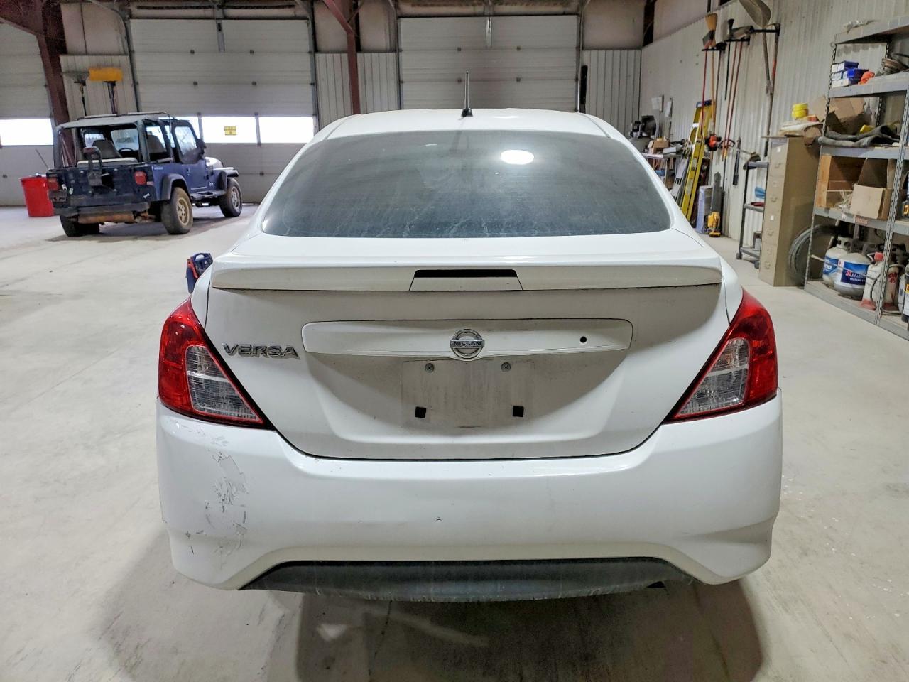 2018 NISSAN VERSA