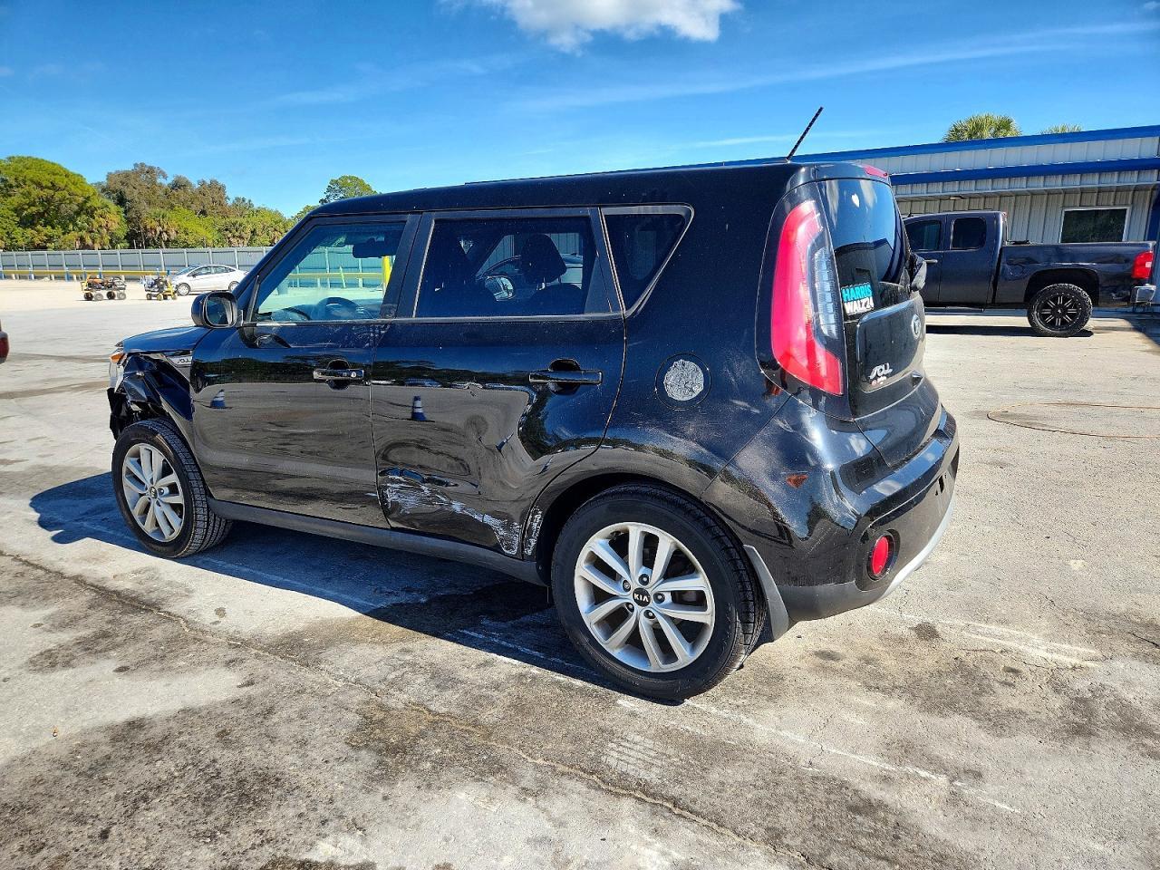 2017 KIA SOUL