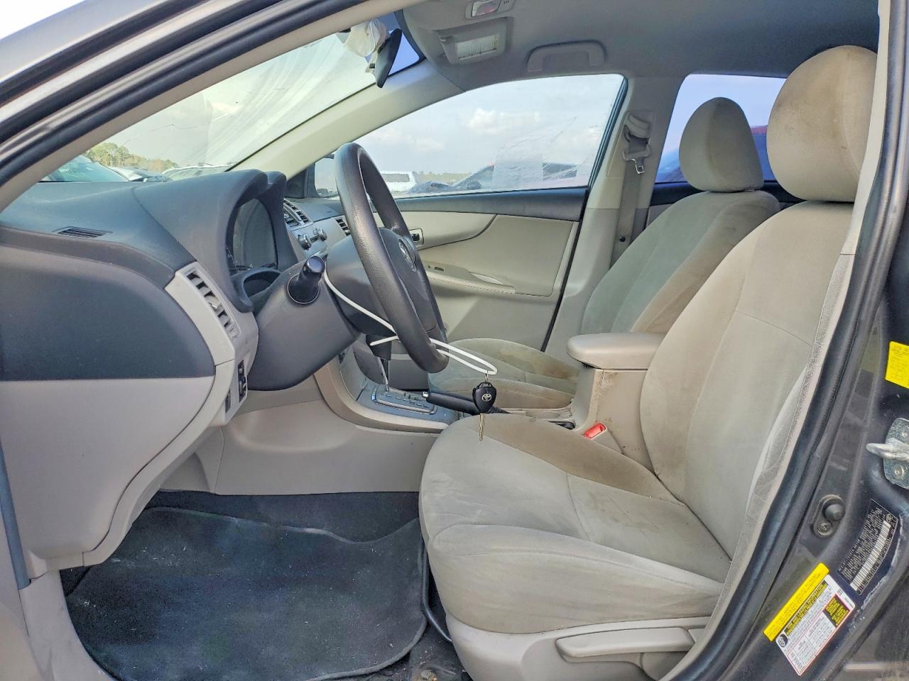 2011 TOYOTA COROLLA