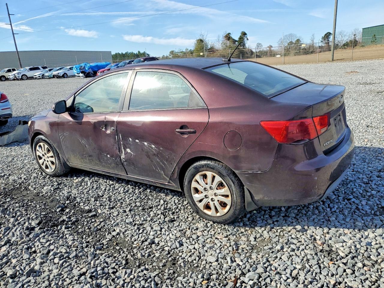 2011 KIA FORTE