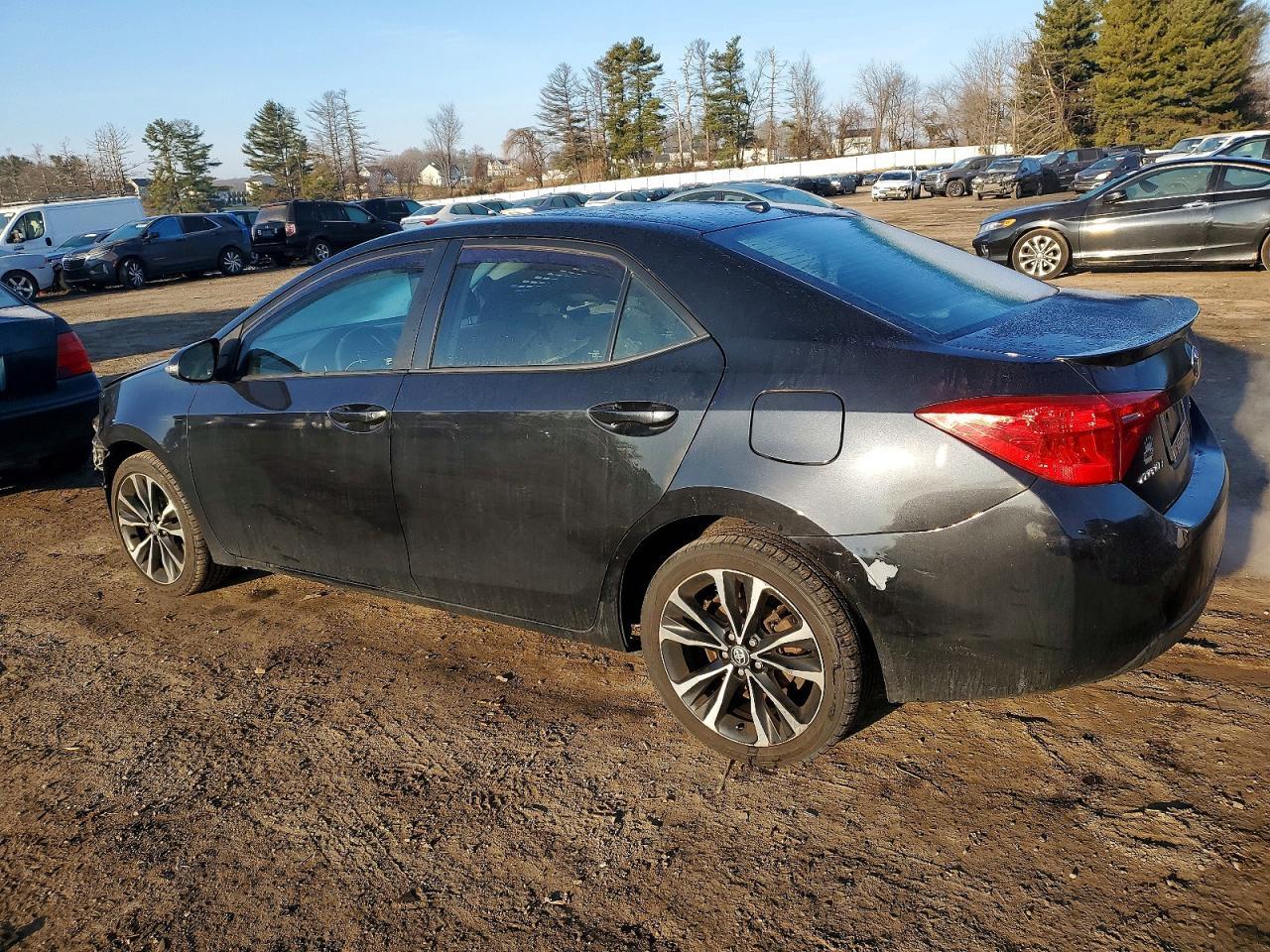 2017 TOYOTA COROLLA