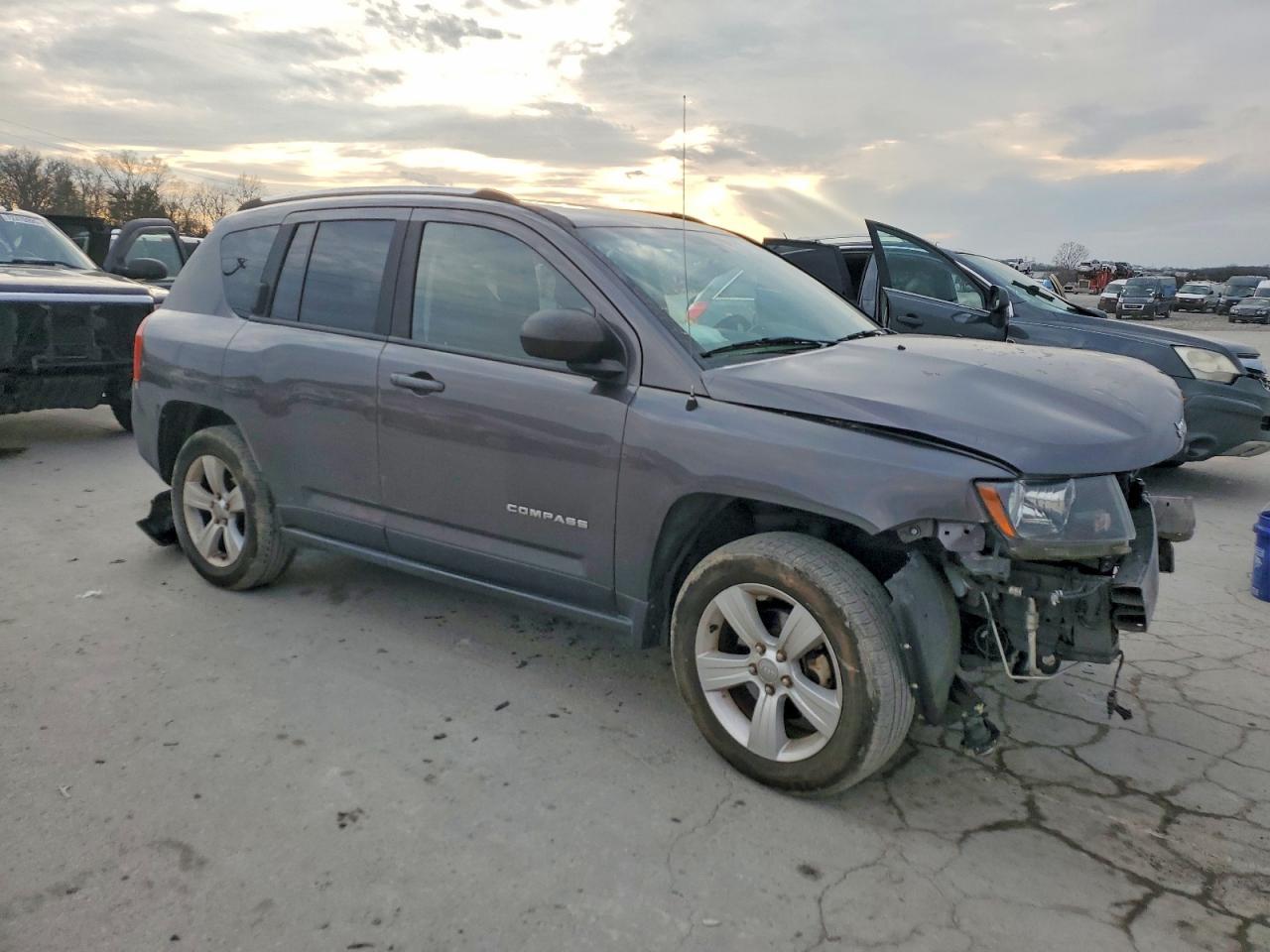 2015 JEEP Compass