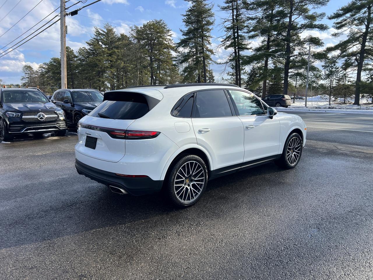 2019 PORSCHE CAYENNE