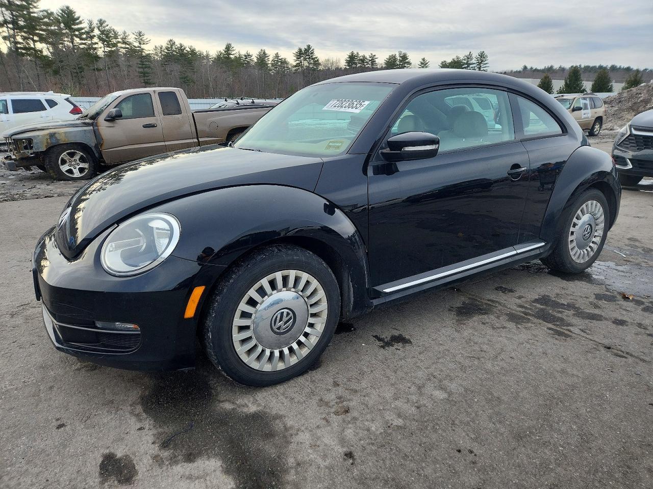 2013 VOLKSWAGEN Beetle