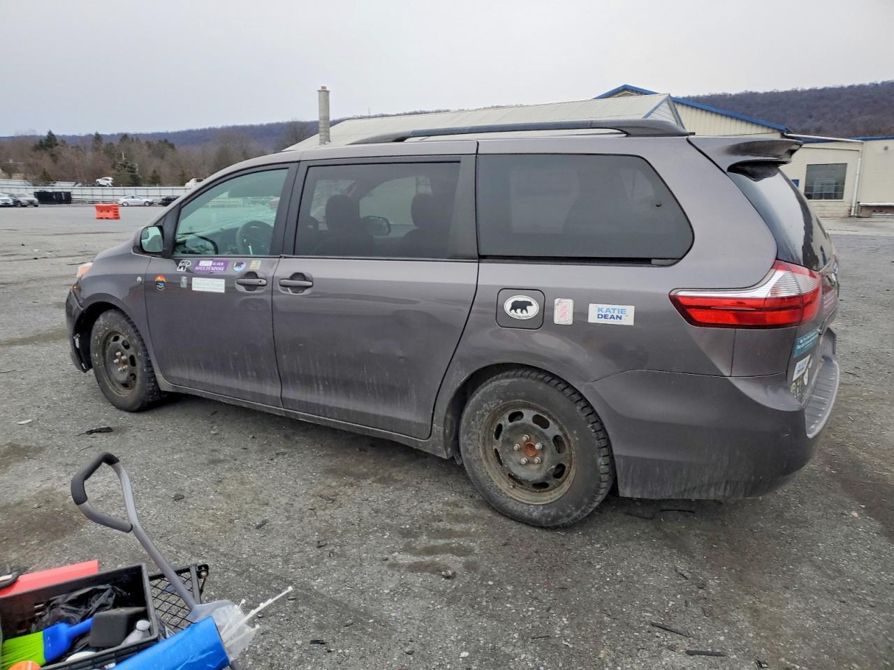 2015 TOYOTA SIENNA