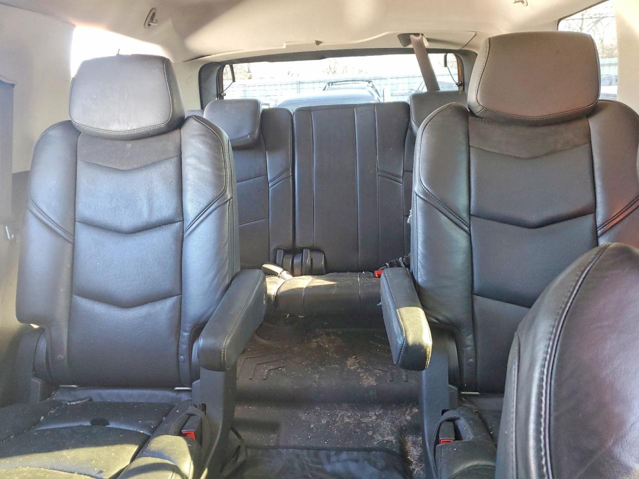 2016 CADILLAC ESCALADE