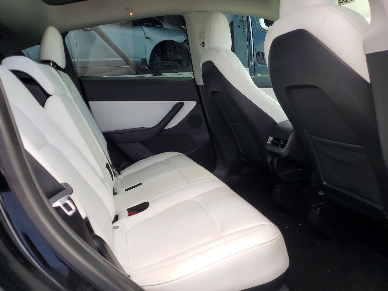 2020 TESLA MODEL Y