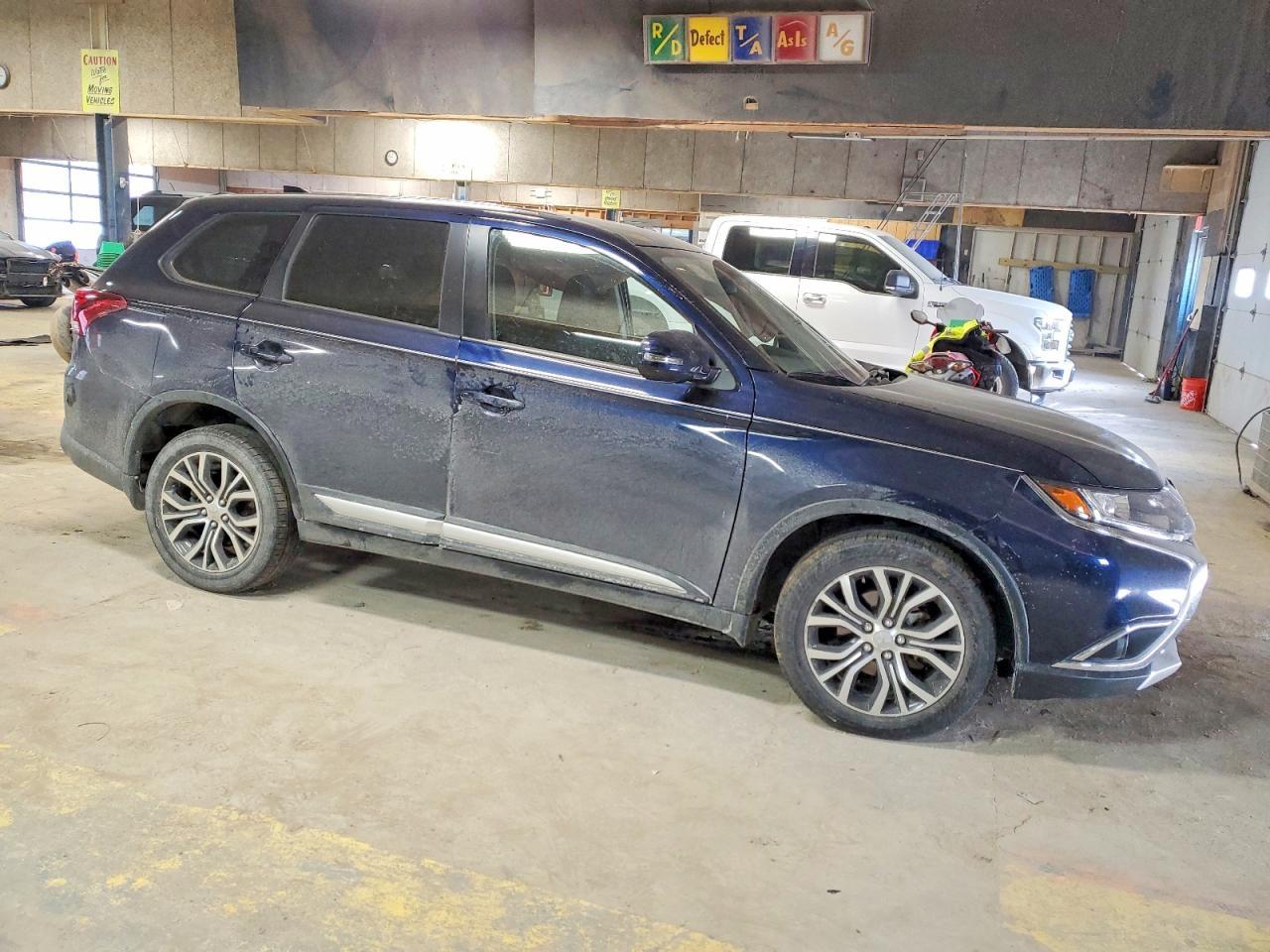 2018 MITSUBISHI outlander