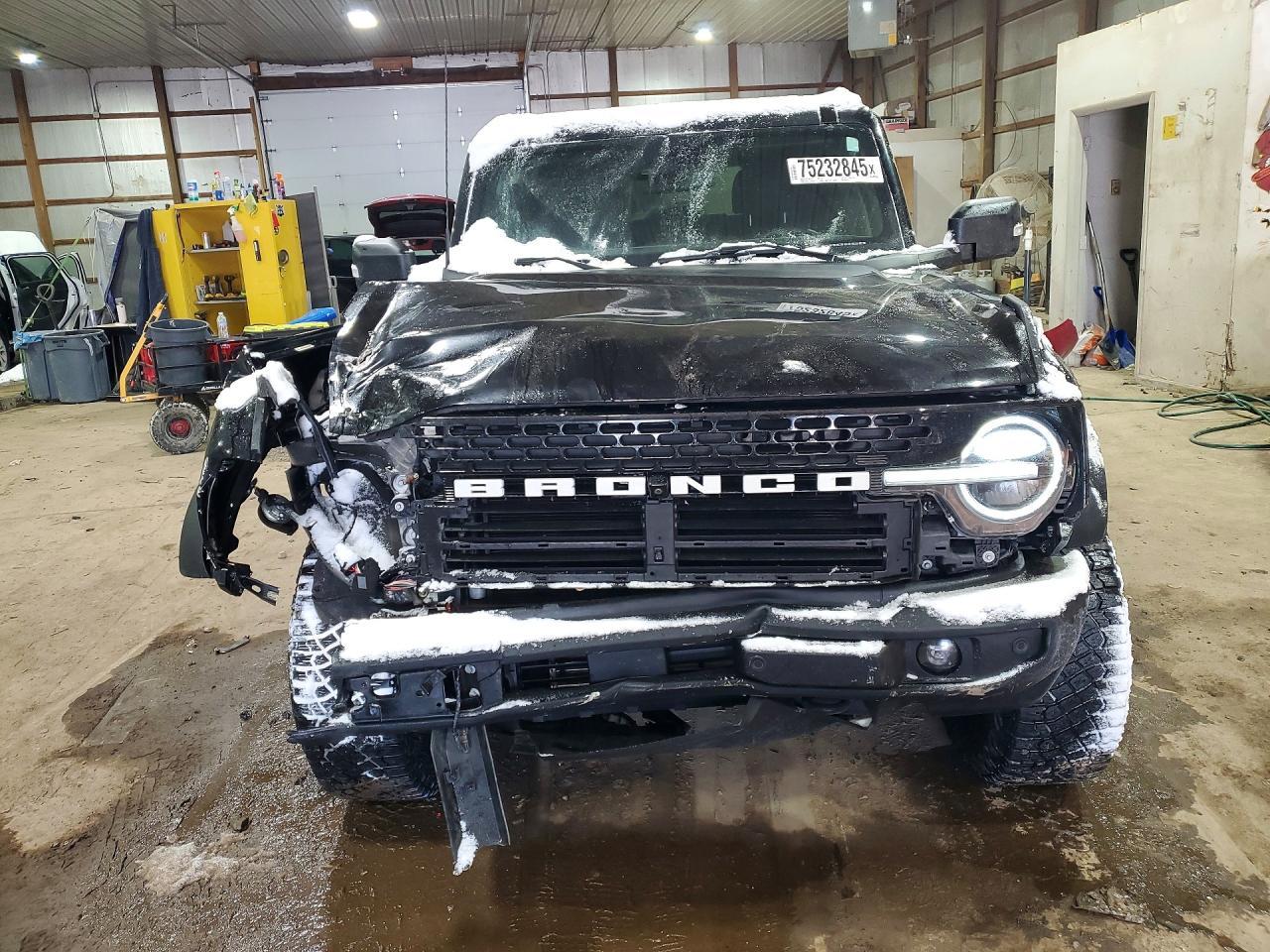 2022 FORD Bronco