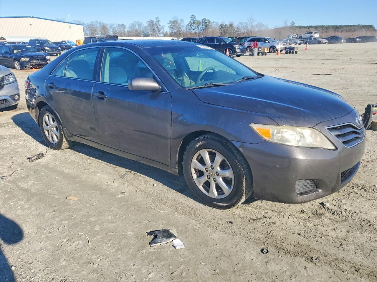 2011 TOYOTA CAMRY