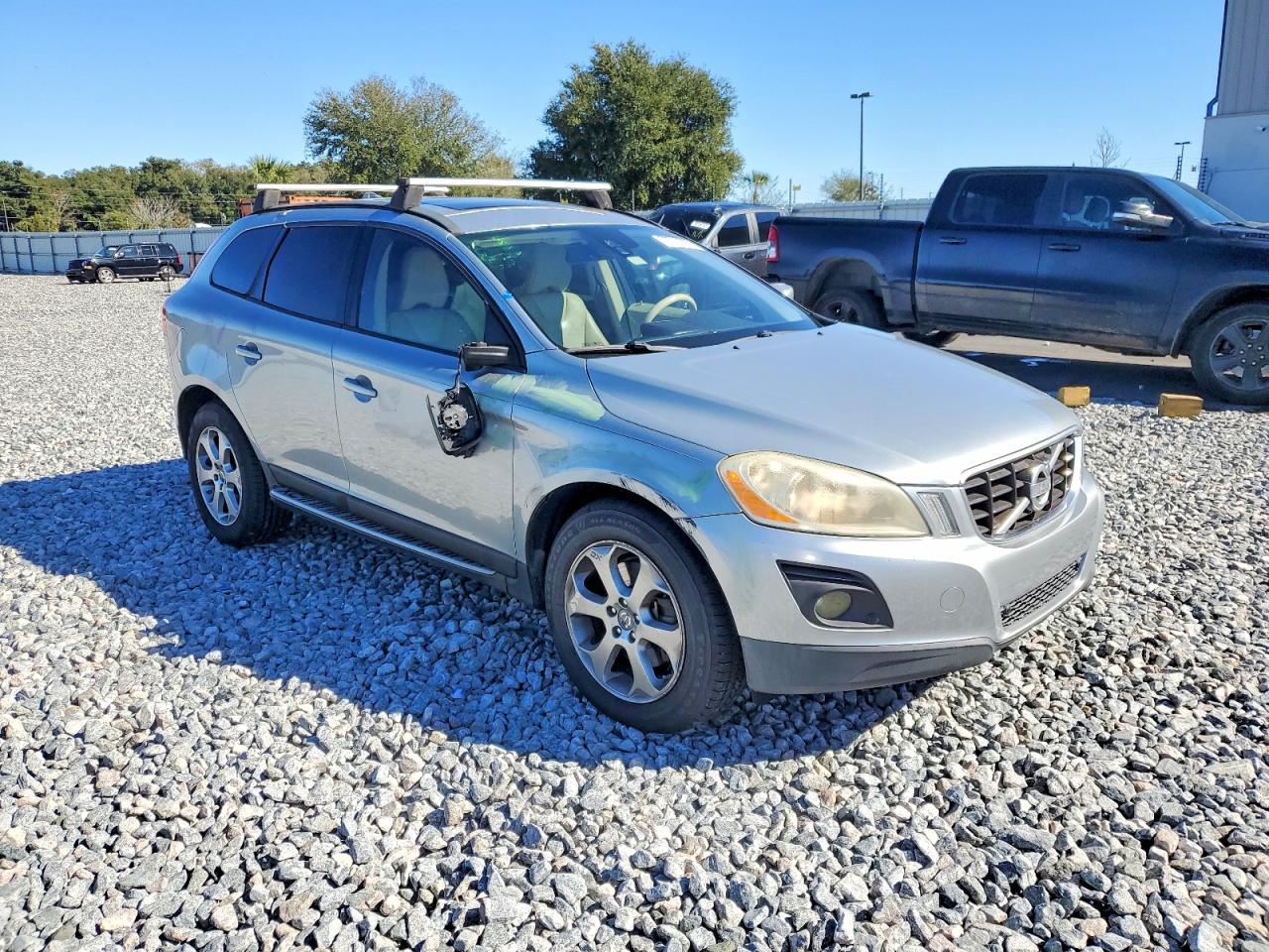 2010 VOLVO XC60