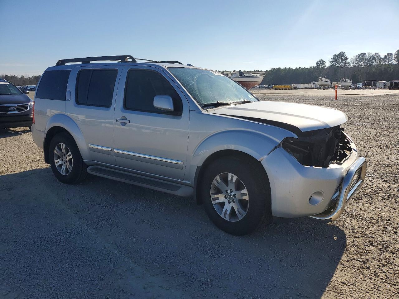 2012 NISSAN PATHFINDER