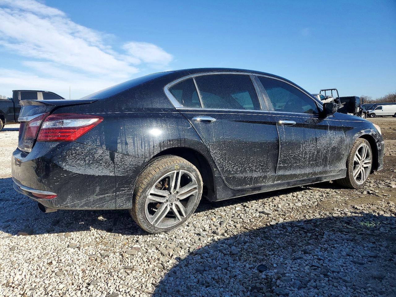 2017 HONDA ACCORD