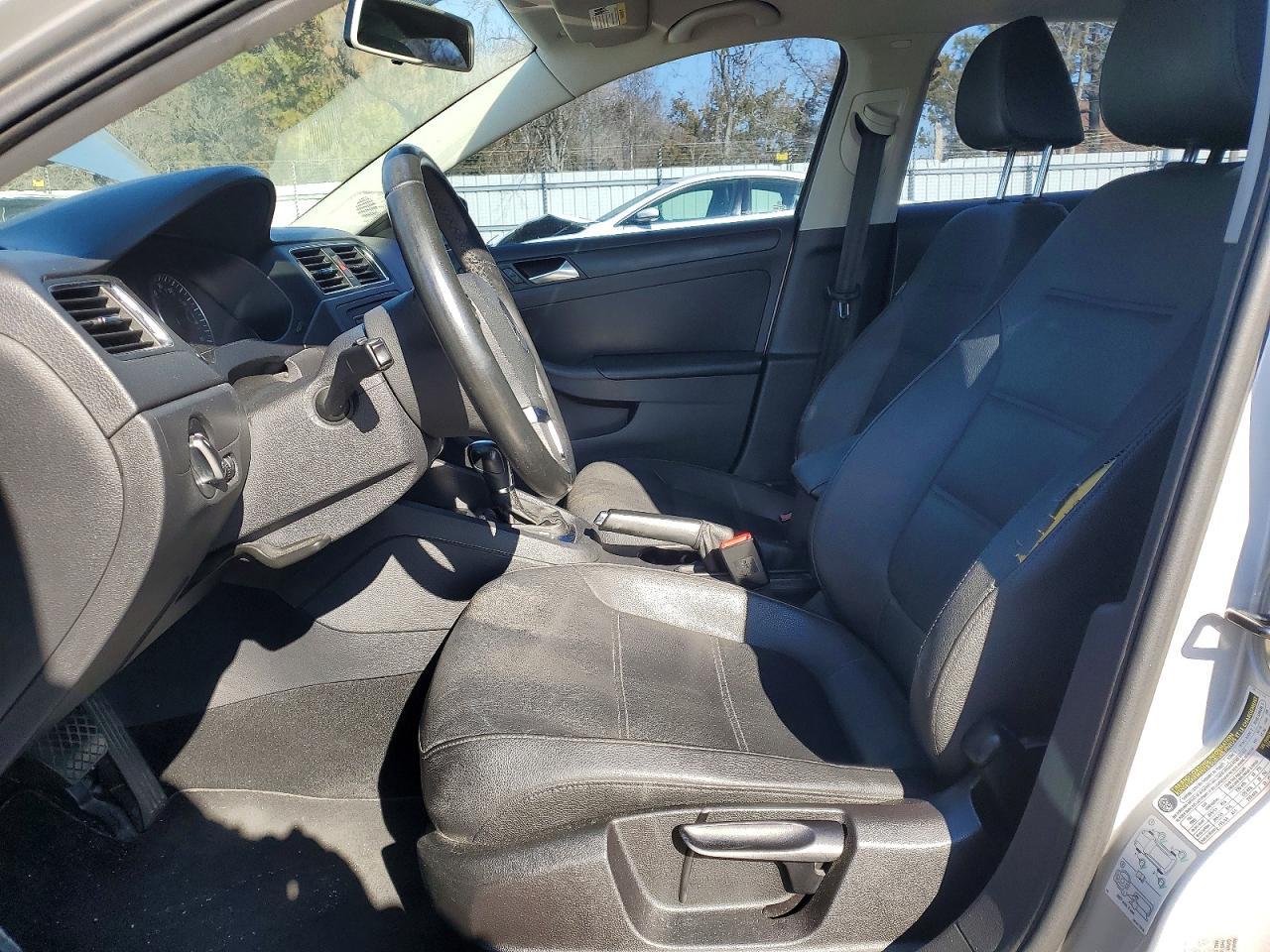 2012 VOLKSWAGEN JETTA