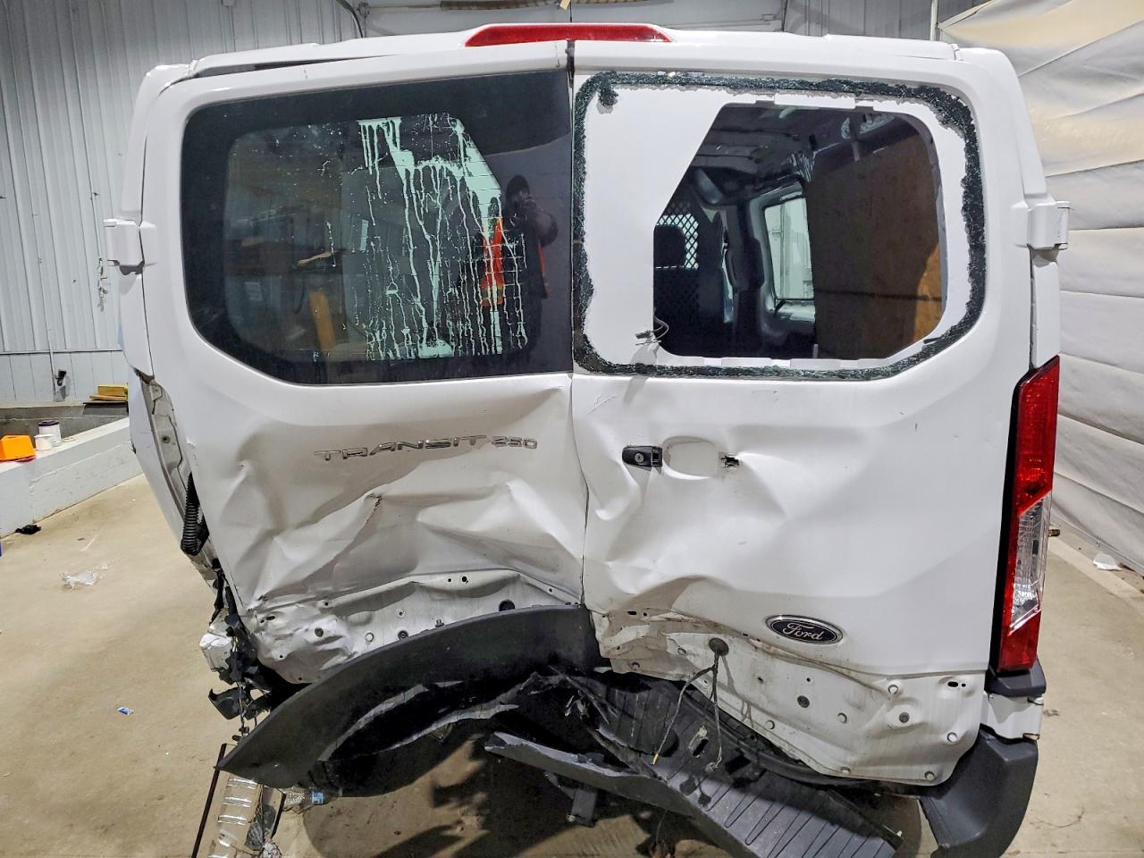 2023 FORD Transit