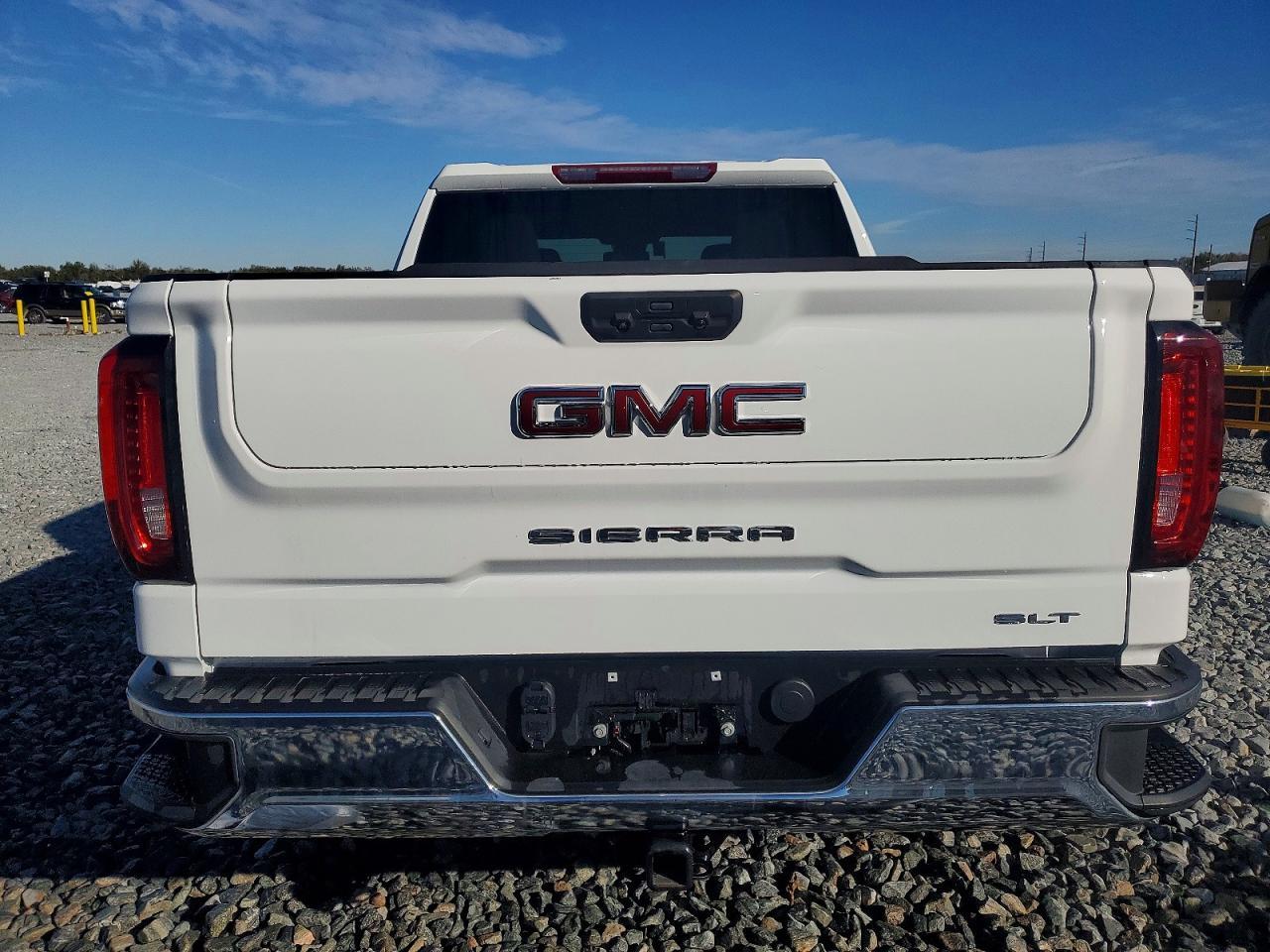2025 GMC Sierra