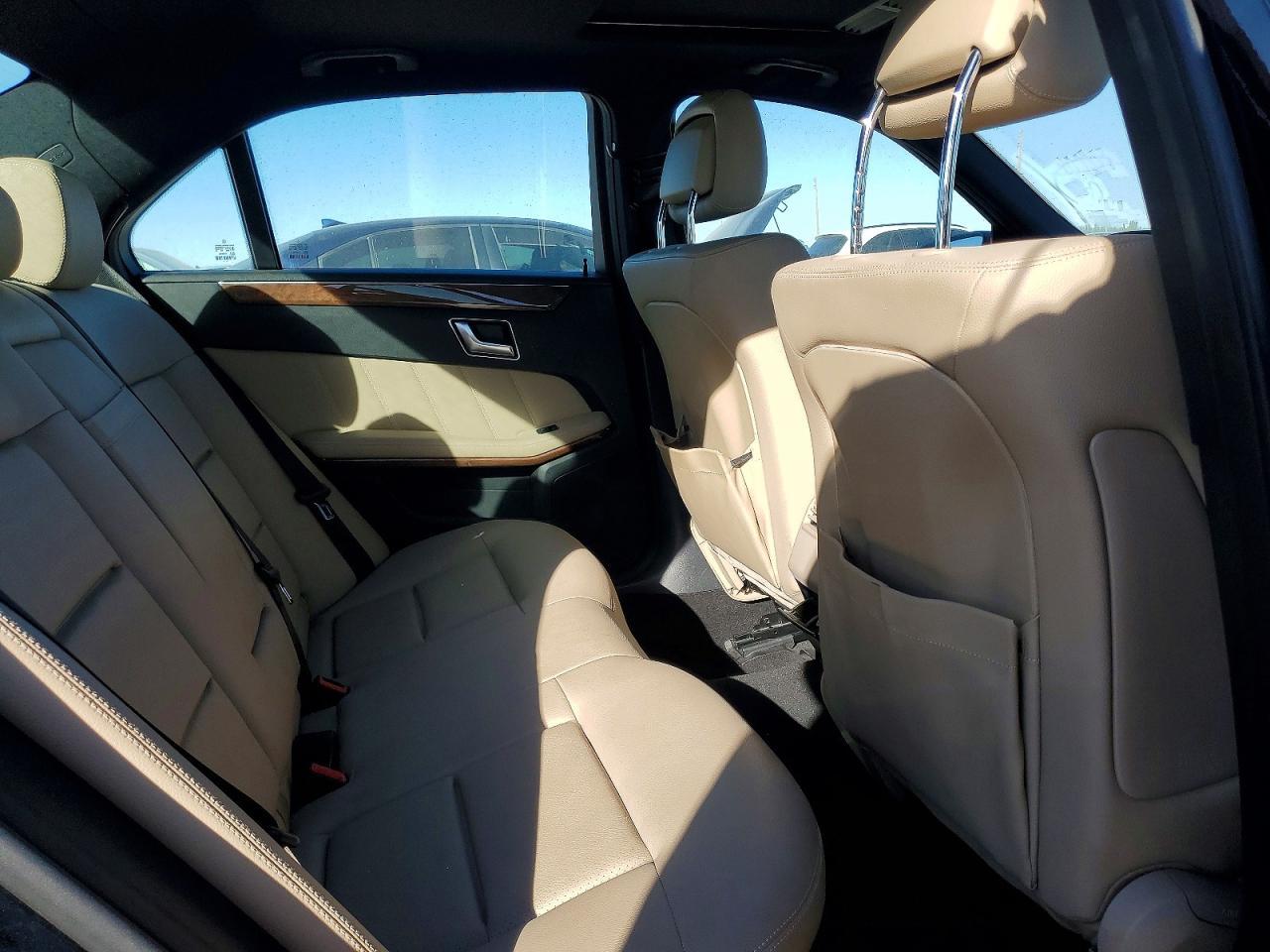 2013 MERCEDES-BENZ E-Class