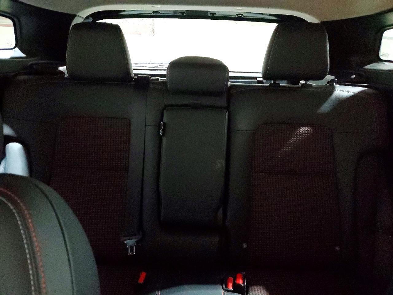 2025 NISSAN KICKS