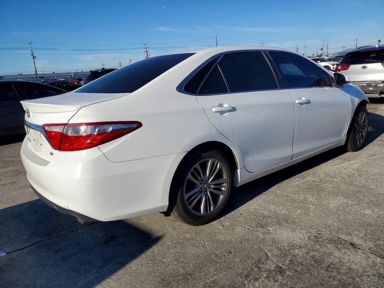 2017 TOYOTA CAMRY