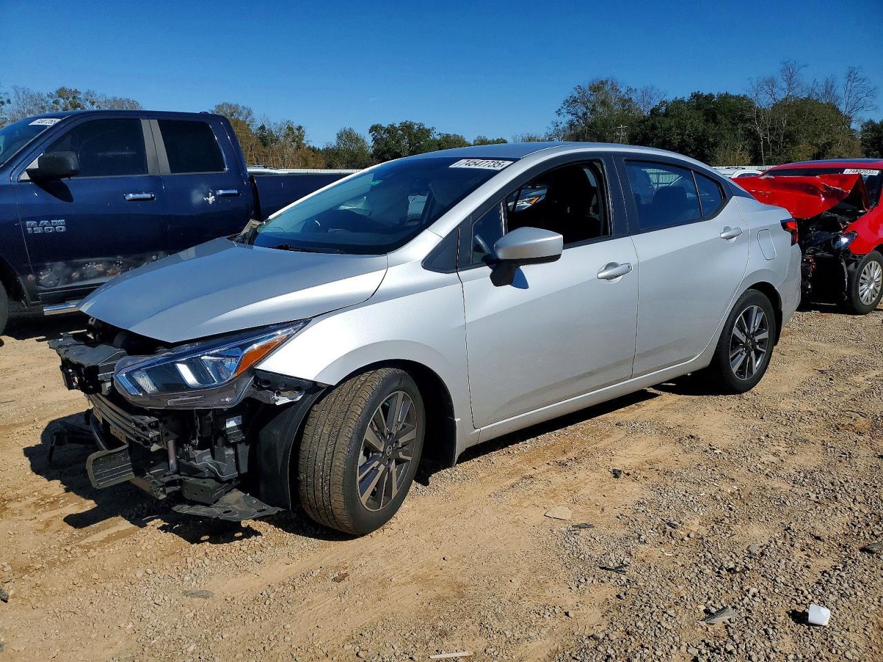 2022 NISSAN VERSA