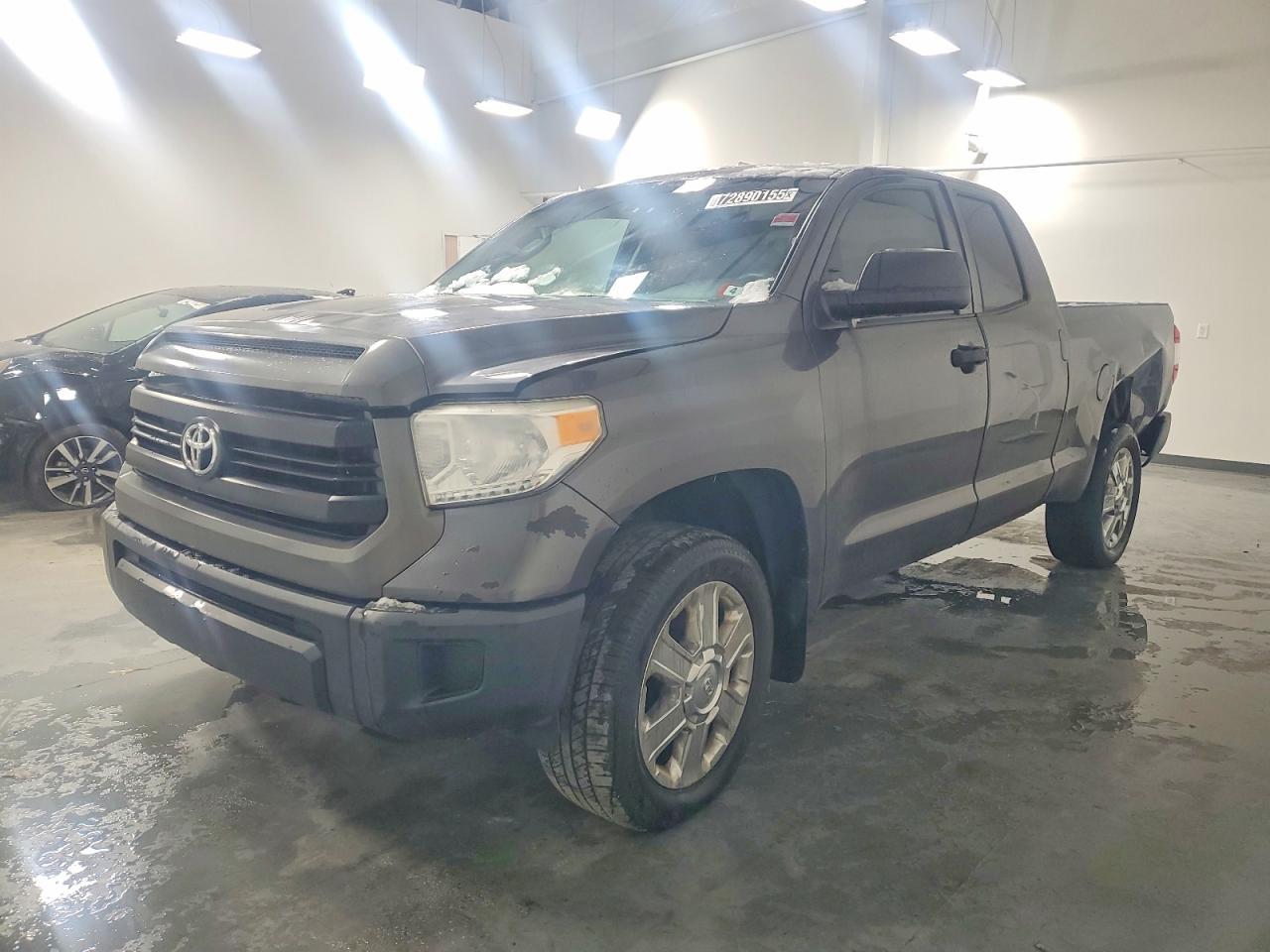 2015 TOYOTA TUNDRA