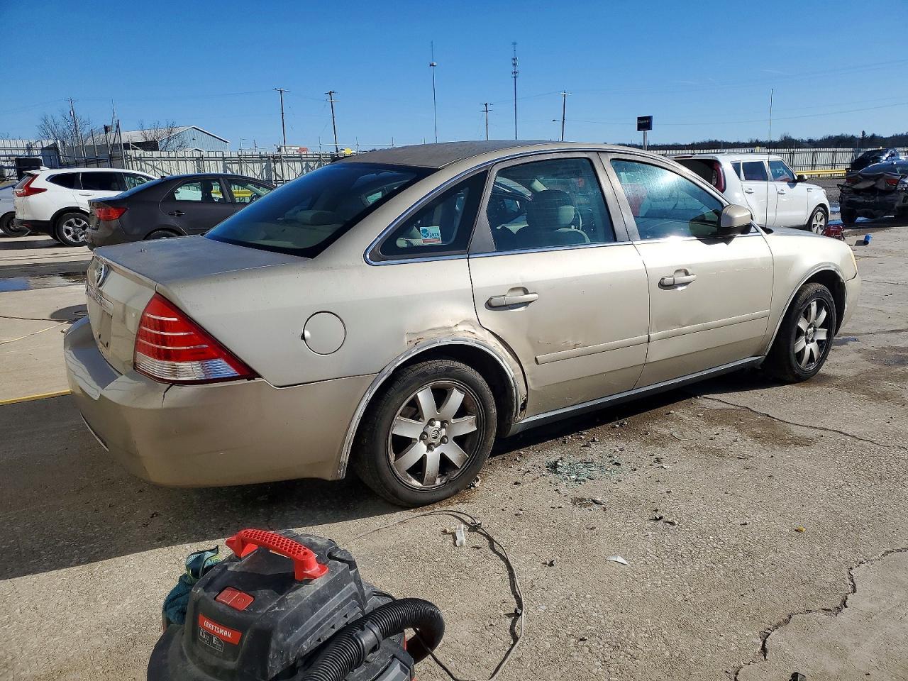 2005 MERCURY Montego