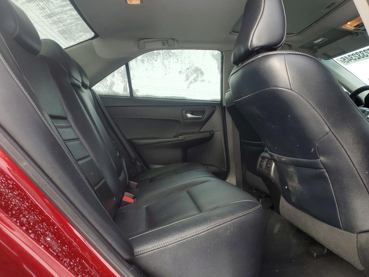 2016 TOYOTA CAMRY
