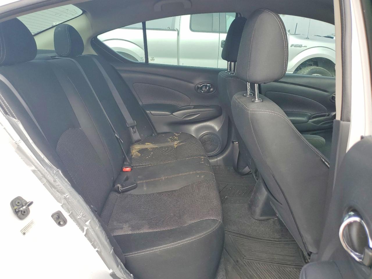 2017 NISSAN VERSA